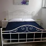 לינה וארוחת בוקר La Casa Dei Limoni 3*