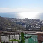La Casa Dei Limoni Bed & Breakfast 3*